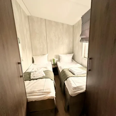 Ξενοδοχείο Sunny