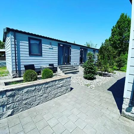 Sunny Στράουμπινγκ